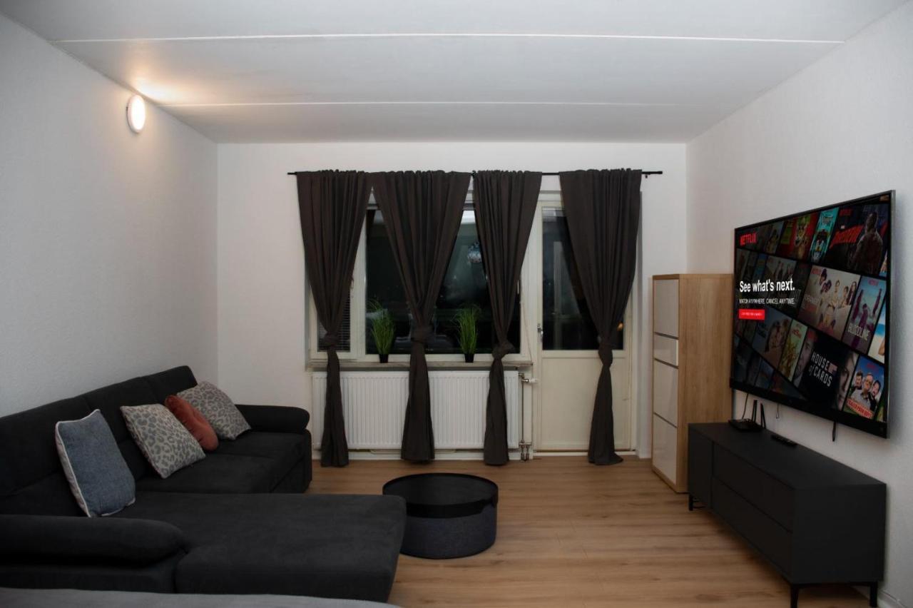 Entire Apartment Malmo 2 Bedrooms-Tv Lounge-Balcony Exteriér fotografie